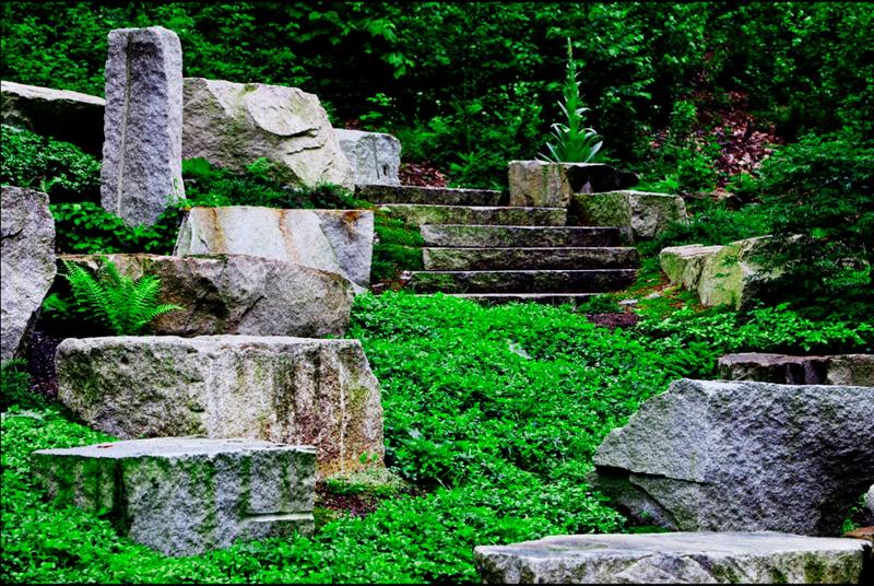 Vayo Meditation Gardenat Coastal Maine Botanical Gardens, designed and constructed 2005-2006. Courtesy of Robert Mitchell. Vayo Meditation Gardenat Coastal Maine Botanical Gardens, designed and constructed 2005-2006. Courtesy of Robert Mitchell.