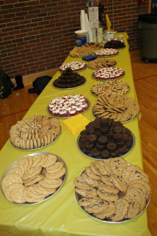What’s a banquet without dessert? KEVIN BURNHAM/Boothbay Register What’s a banquet without dessert? KEVIN BURNHAM/Boothbay Register