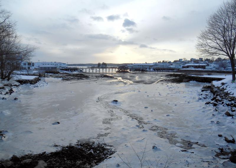 The ice starts to build up in the inner harbor before New Year’s Day. Courtesy of Bob Horne