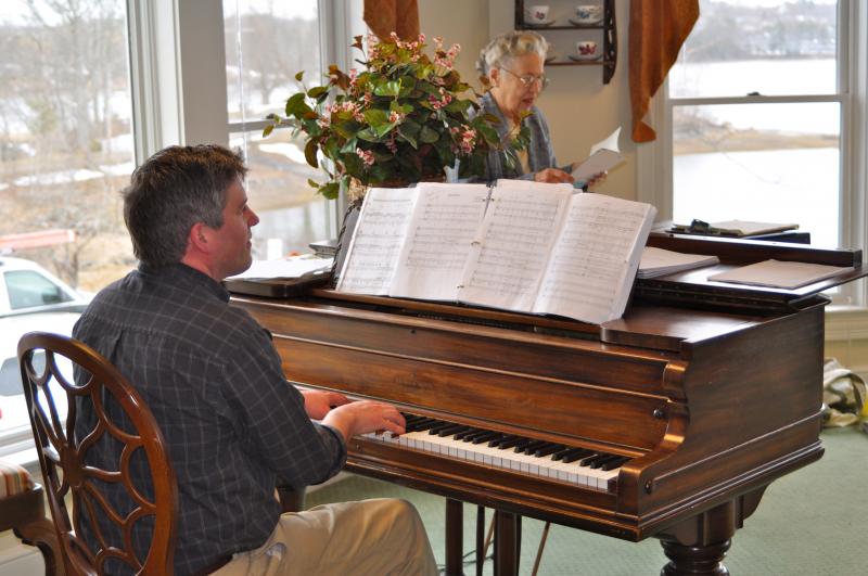 Sean Fleming performs at The Lincoln Home