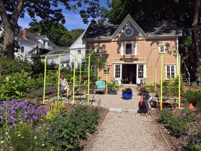 A wide view of the courtyard at Carriage House Gardens in Wiscasset. SUZI THAYER/Boothbay Register