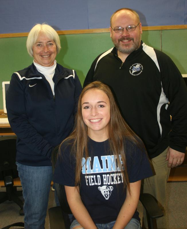 Sydney Meader verbally commits to play UMaine field hockey - Boothbay Register