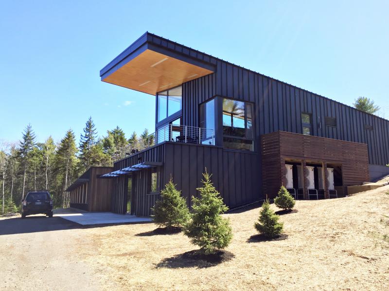 The front of the new Graham Shimmield Residence Hall. SUZI THAYER/Boothbay Register