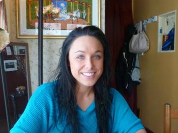 Shannon Schmelzer, owner of the new Shannon’s Unshelled lobster roll and hot dog stand. KATRINA CLARK/Boothbay Register
