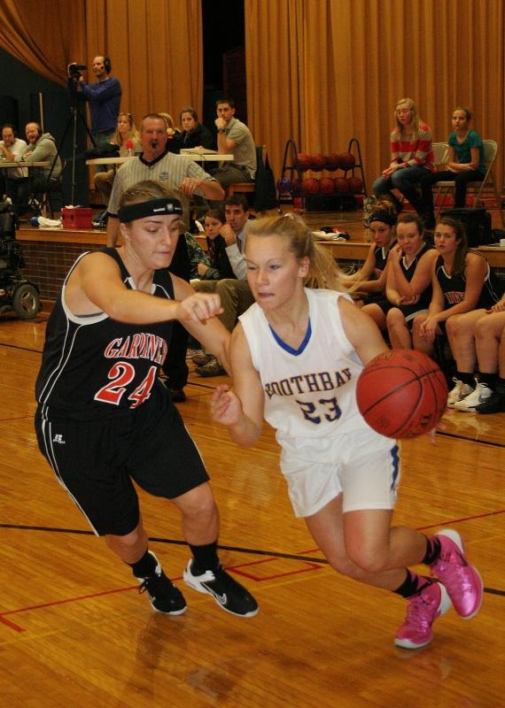 Junior guard Morgan Crocker drives the baseline in Monday’s scrimmage. KEVIN BURNHAM/Boothbay Register Crocker
