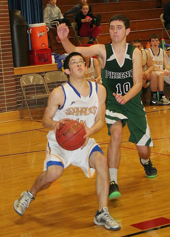 Julian Aponte has a clear look for a shot against Spruce Mountain. Aponte hit a last-second three-pointer which sent the game into overtime. KEVIN BURNHAM/Boothbay Register Aponte