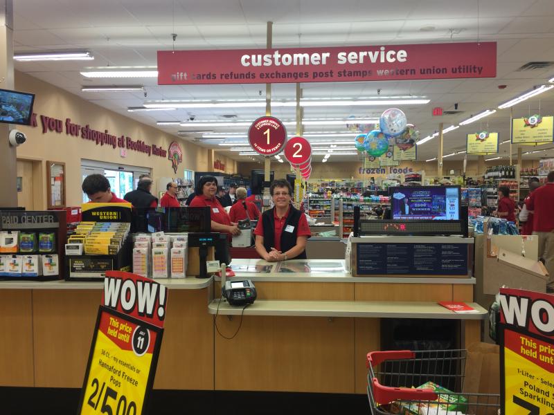 Customer service seemed to be the priority at the grand reopening of the Boothbay Harbor Hannaford on June 13. SUZI THAYER/Boothbay Register