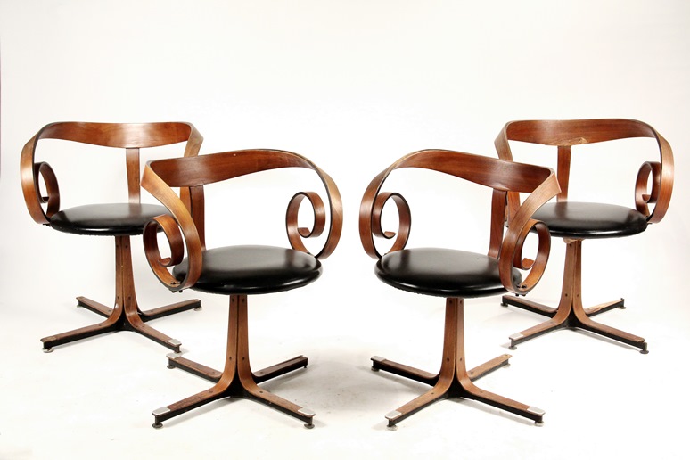 These modern “Sultana” chairs by George Mulhauser Jr. are among the furniture offerings in the Nov. 14 and 15 auction at Thomaston Place Auction Galleries. Courtesy of Carol Achterhof Sultana chairs by George Mulhauser Jr