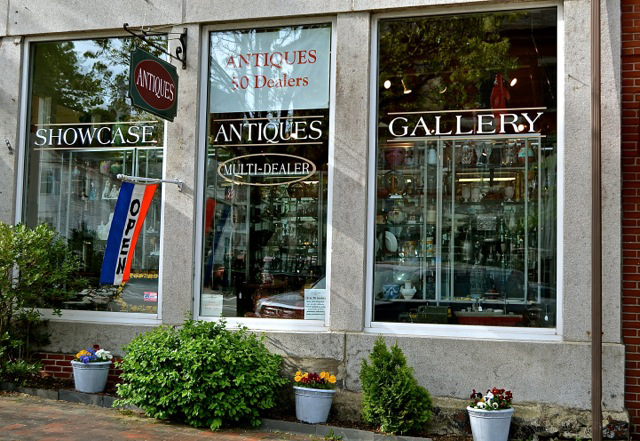The facade of Showcase Antiques Gallery on Main Street in Wiscasset. Courtesy of Showcase Antiques Gallery