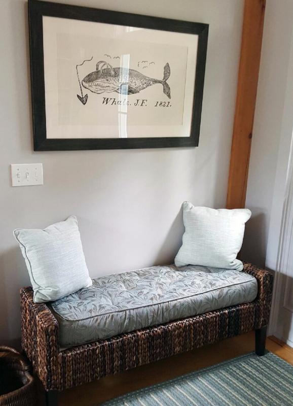 Tufted box cushion made by Mattie Welch. Courtesy of Mattie Welch