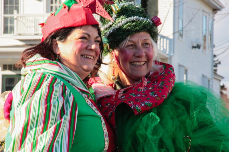 Two of Santa’s helpers. DIANE DORBIN/Boothbay Register Harbor Lights 2016