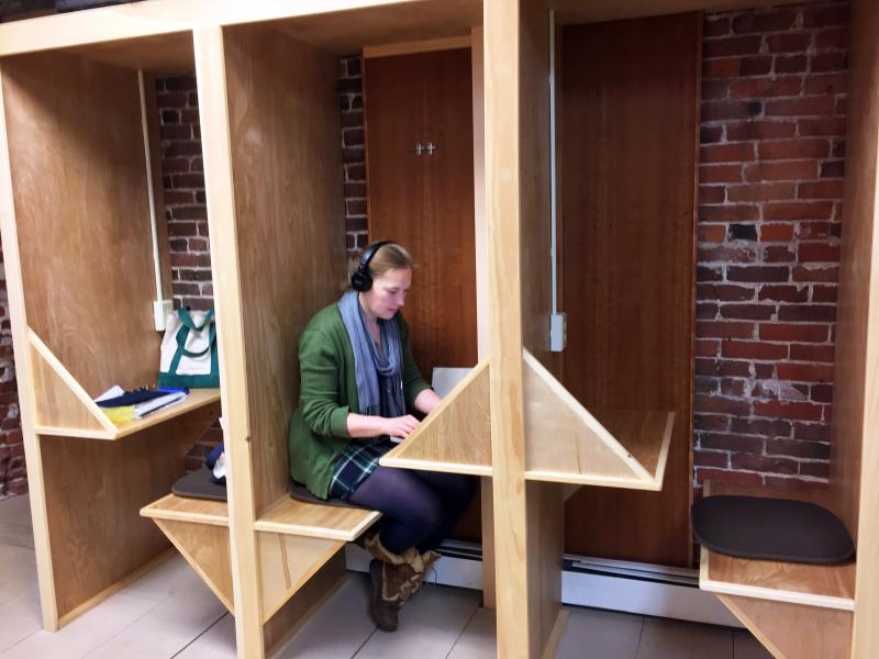 A cozy work space booth at BUZZ MAINE. SUZI THAYER/Boothbay Register