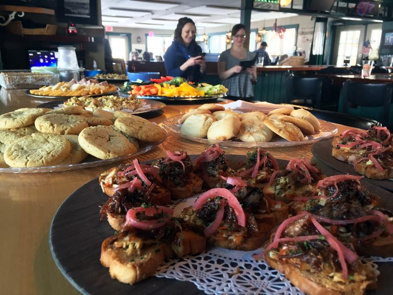 Bobby Clunie’s bourbon-marinated pulled pork with pickled red onions and Asian slaw hors d’oeuvres were served at a recent event at McSeagull’s. SUZI THAYER/Boothbay Register