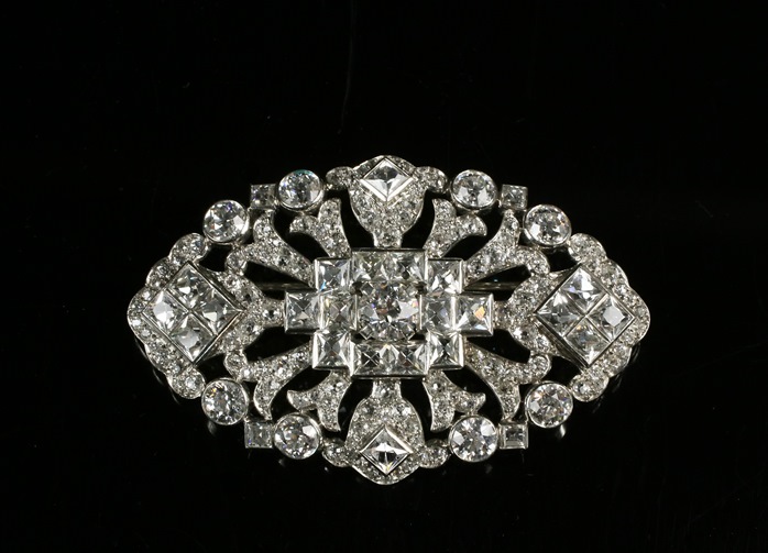Cartier diamond and platinum brooch. Courtesy of Thomaston Place Galleries Auction item at Thomaston Place Galleries