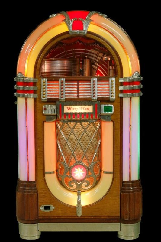 This 1947 Wurlitzer (Model 1015) Bubble jukebox is part of the June 2-4 auction at Thomaston Place Galleries. Courtesy of the venue Iznick framed architectural tile circa 14th-15th century to be auctioned.