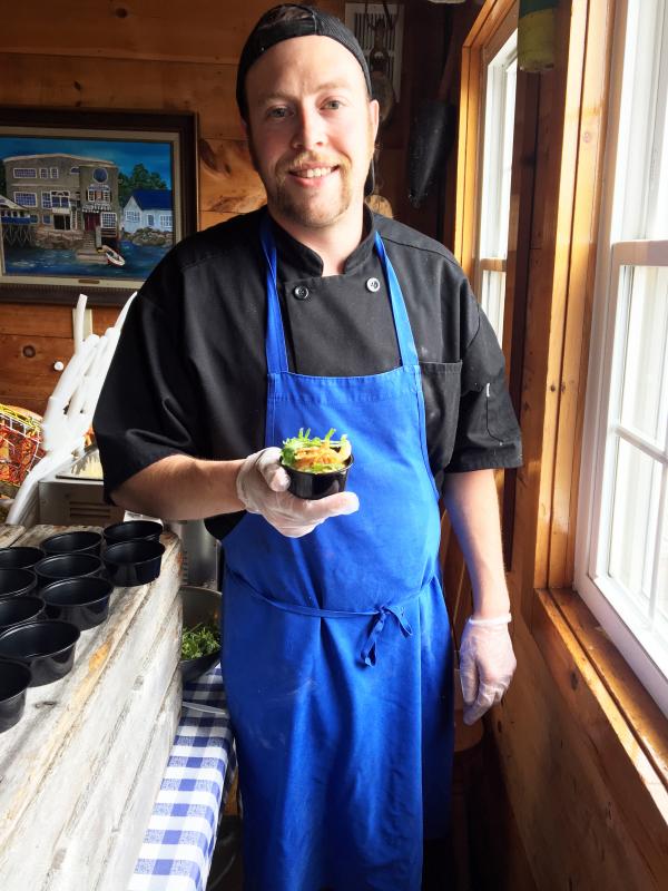 Kaler’s chef Michael Morrissett’s second place winning bite was a gourmet mac and cheese. SUZI THAYER/Boothbay Register