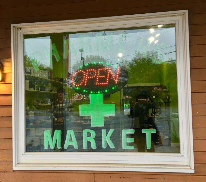 The window at Pharmers Market. SUZI THAYER/Boothbay Register