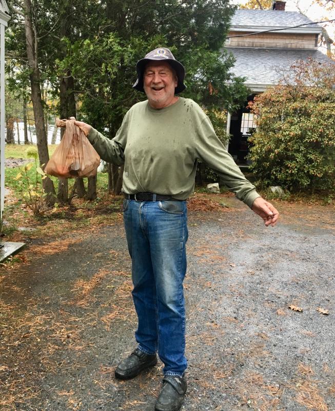 Edward Clark of 77 Shore Road in Edgecomb is very appreciative of the free lunch. SUZI THAYER/Boothbay Register