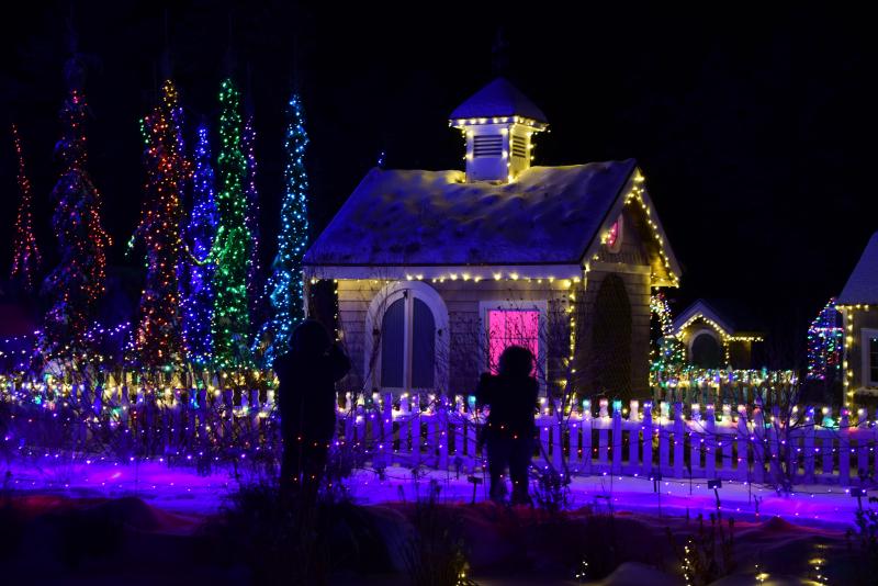 Gardens Aglow See The Gardens In A Whole New Light Boothbay