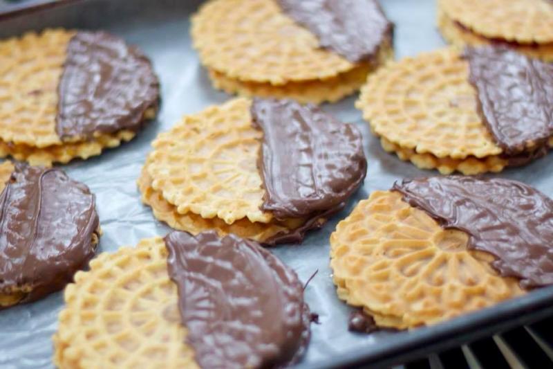 Italian pizzelles from Mammy’s Bakery. Courtesy of Jessica Deshiro