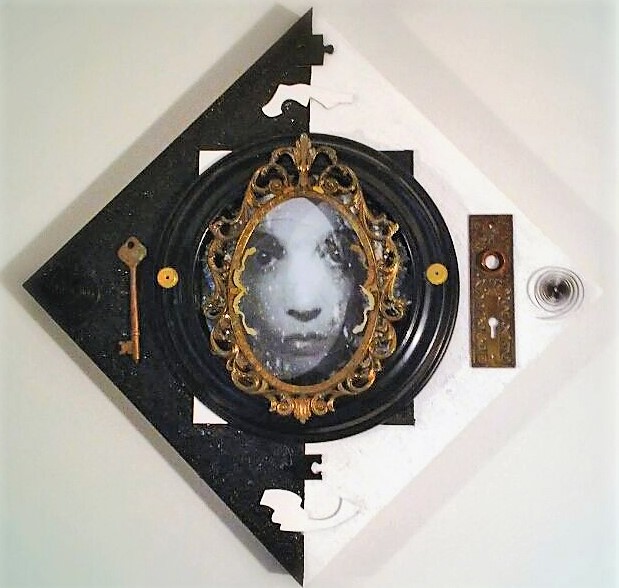 “Looking Within” assemblage art by Mae Billington. See more of her work at the Green Lion Gallery in Bath. Courtesy of the venue Mae Billington