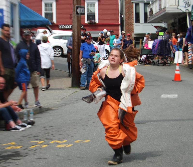 C’mon you’ve got this Della Hahn! LISA KRISTOFF/Boothbay Register
