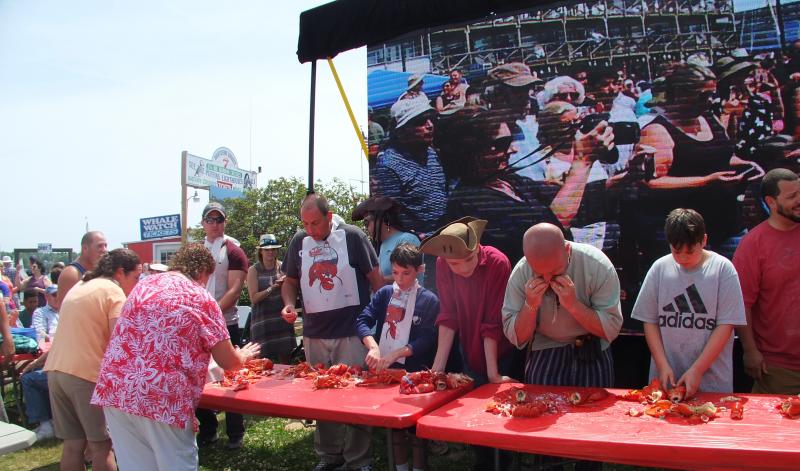 Contestants still crackin’ and a-chewin’! LISA KRISTOFF/Boothbay Register