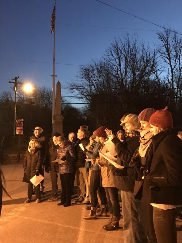 The crowd sings along. KELLIE BIGOS/Boothbay Register