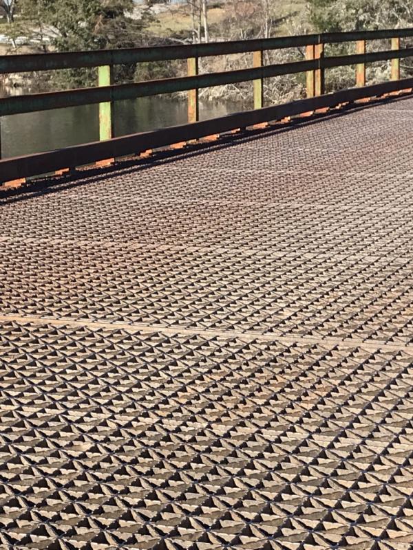 Grated deck of Thompsons Bridge. KELLIE BIGOS/Boothbay Register