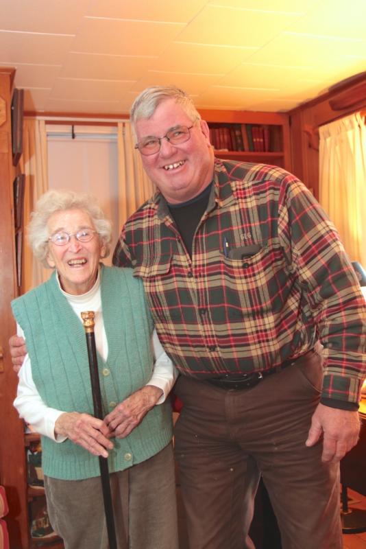Selectman Gerry Gamage with Boston Post Cane recipient Jean Thompson. Robert Mitchell photo