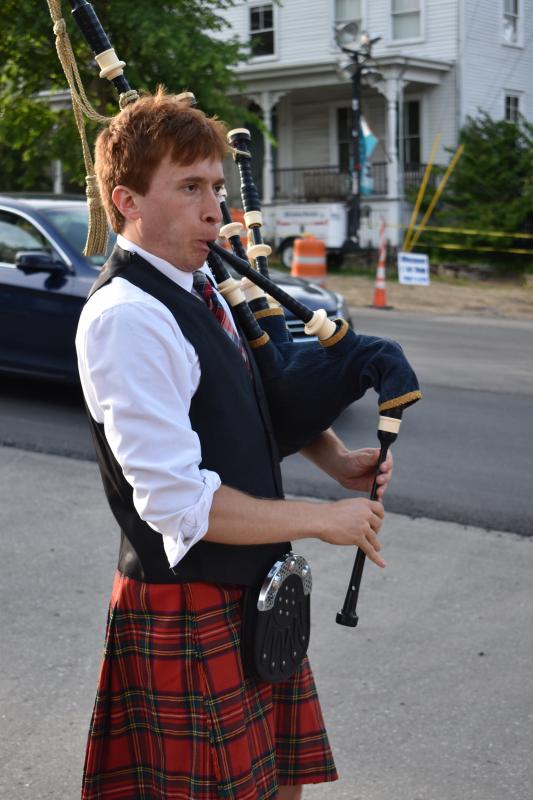 Peter Campbell plays the bagpipes. PHIL DI VECE/Wiscasset Newspaper