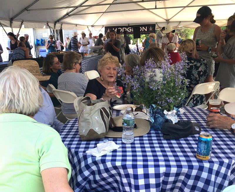 Good company, good music. JENNY BENNETT/Boothbay Register