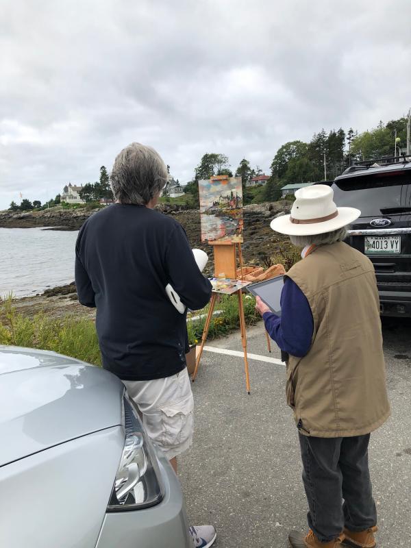 Host Corinne McIntyre chats with fellow Ocean Point artist Rick Reinhardt. JENNY BENNETT/Boothbay Register
