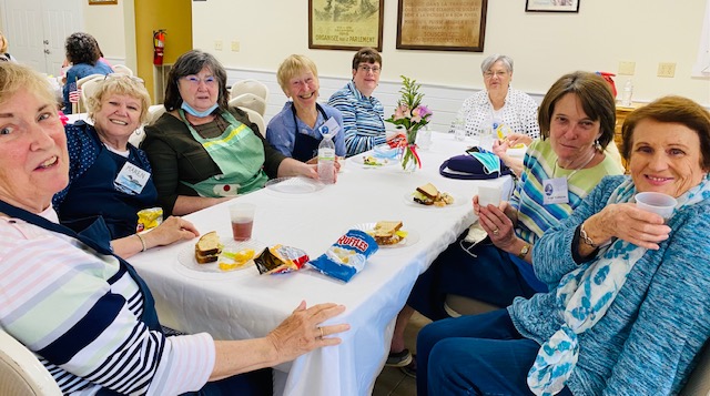 The Kitchen Crew out of the kitchen, from left: Jane Mulholland, Maren Fischer, Irene Fowle, Carole McCarthy, Melanie Groneng, Paula Endicott, Susan Stapleton and Social Chair, Linda Clapp. Courtesy of St. Andrews Auxiliary