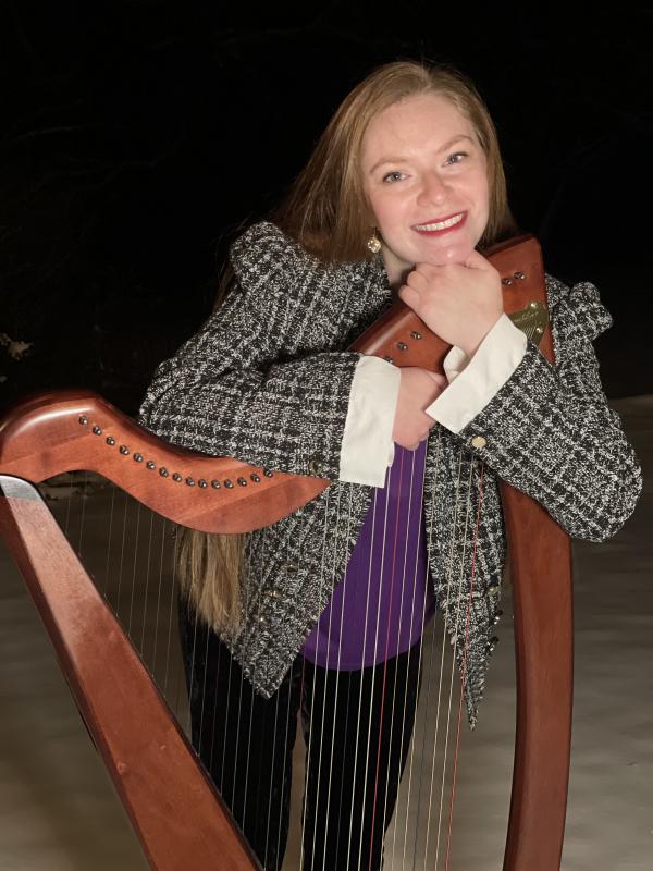 Harpist Rhiannon Skye. Photo by Bronwen Ramsey-Brimberg Maine Harpist Rhiannon Skye