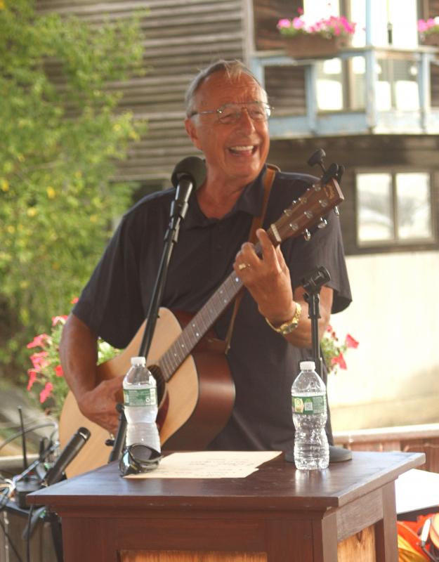 Maine humorist Tim Sample sings a song. STEVE EDWARDS/Boothbay Register