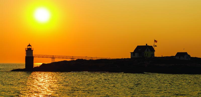 Ram Island Lighhouse. Mike Leonard photo (www.phototourismbymike.com)