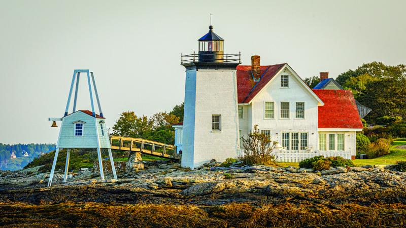 Hendricks Head Lighthouse Mike Leonard photo (www.phototourismbymike.com)