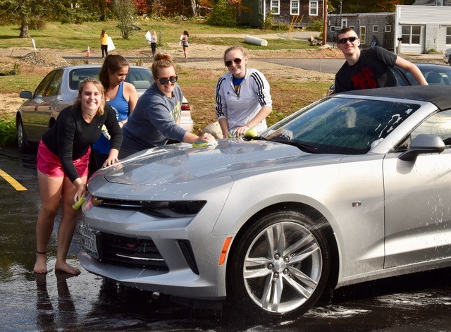 A car wash to raise money for Project Graduation. File photo