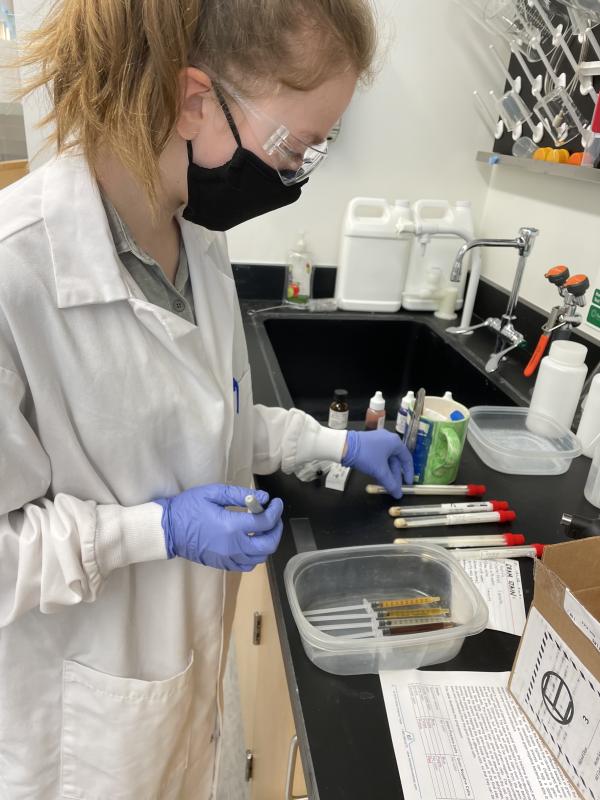 Emma Markowitz performs independent research. Courtesy of Emma Markowitz