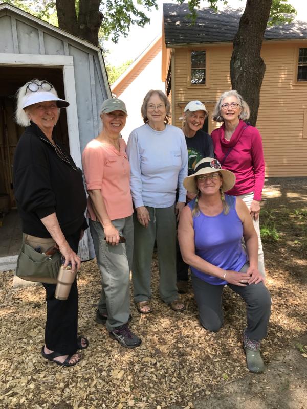 Clockwise, from left: Terry Heller, Janice O’Connell, Beth Maxwell, Tina Sedney, Sally Gemmill and Elizabeth Palmer. Emily Adler photo