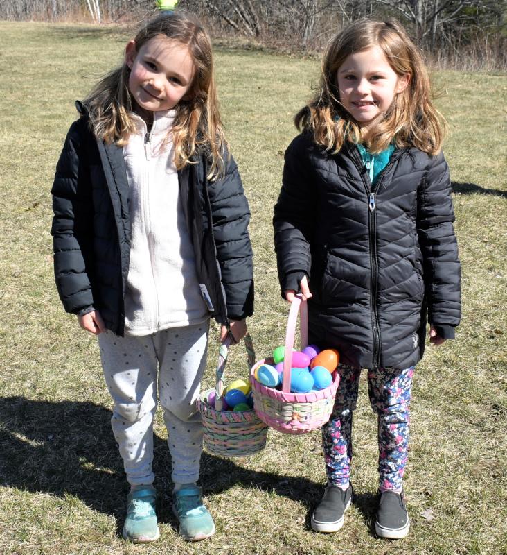 The O’Sullivan sisters, Keeva, left Maeve. No, they aren’t twins, but they did answer every question in unison! LISA KRISTOFF/Boothbay Register