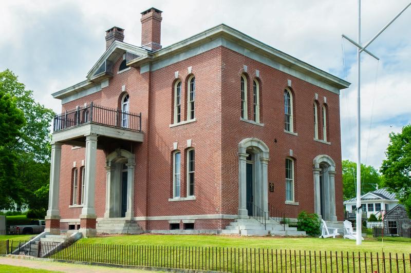 The Customs House. Bob Bond photo
