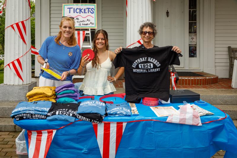 From left, Joan Chatterton, Emerson Harris and Jill Tupper. Michael Leonard photo