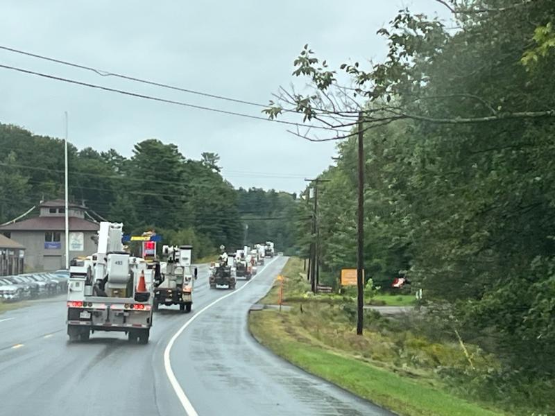 Power crews head up Route 1 in Newcastle to work to restore power in the Damariscotta region. FRITZ FREUDENBERGER/Boothbay Register