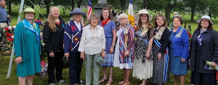 DAR Daughters at General Henry Knox Day celebration, July 22, 2023. Regent Belknap and Treasurer Miller on each end. Courtesy photo