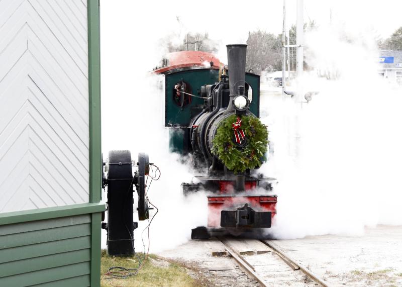 North Pole Express on the move. Bob Crink photo