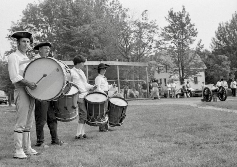 PHIL DI VECE/Boothbay Register
