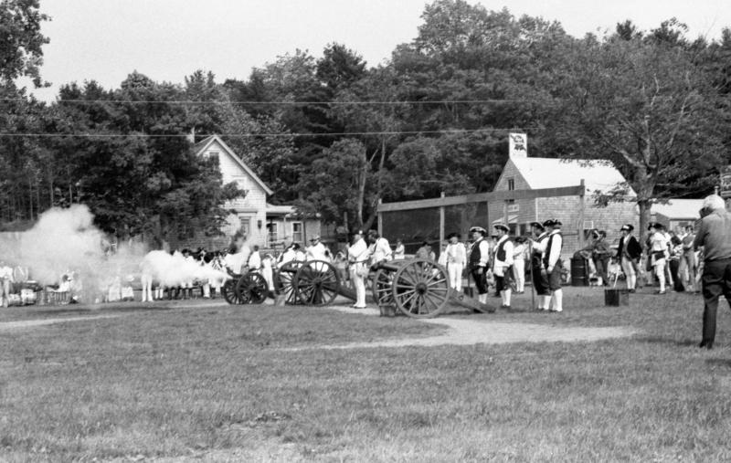PHIL DI VECE/Boothbay Register