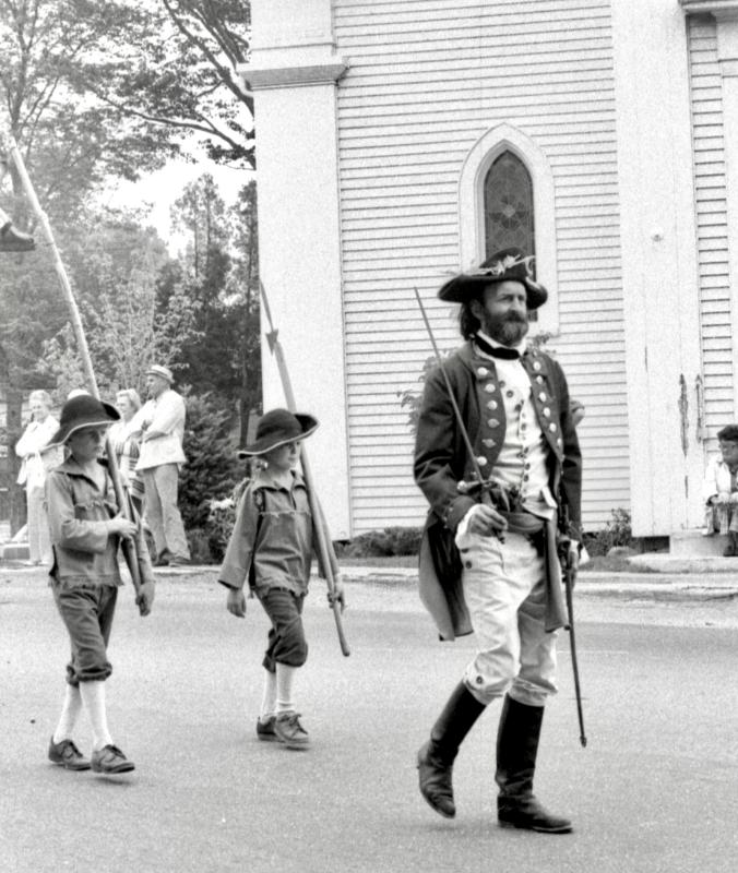 PHIL DI VECE/Boothbay Register